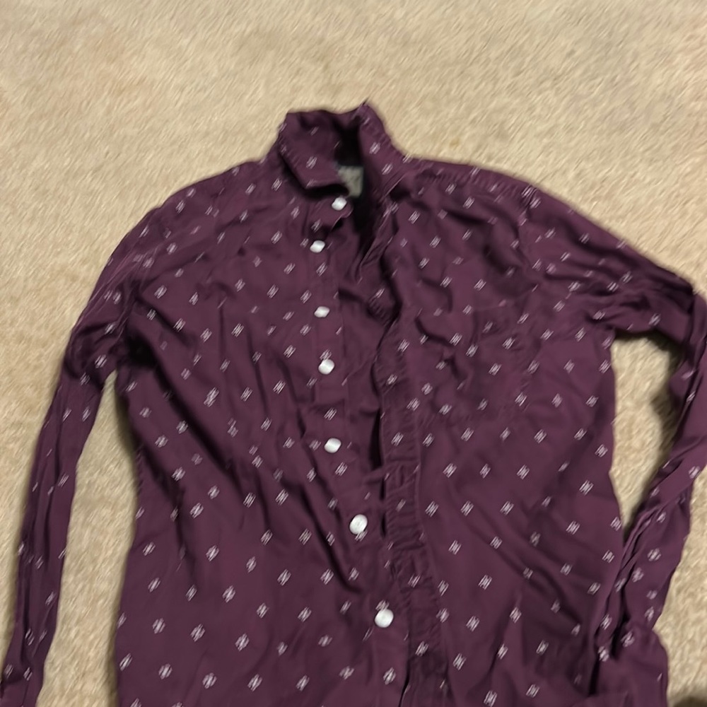 American eagle button down